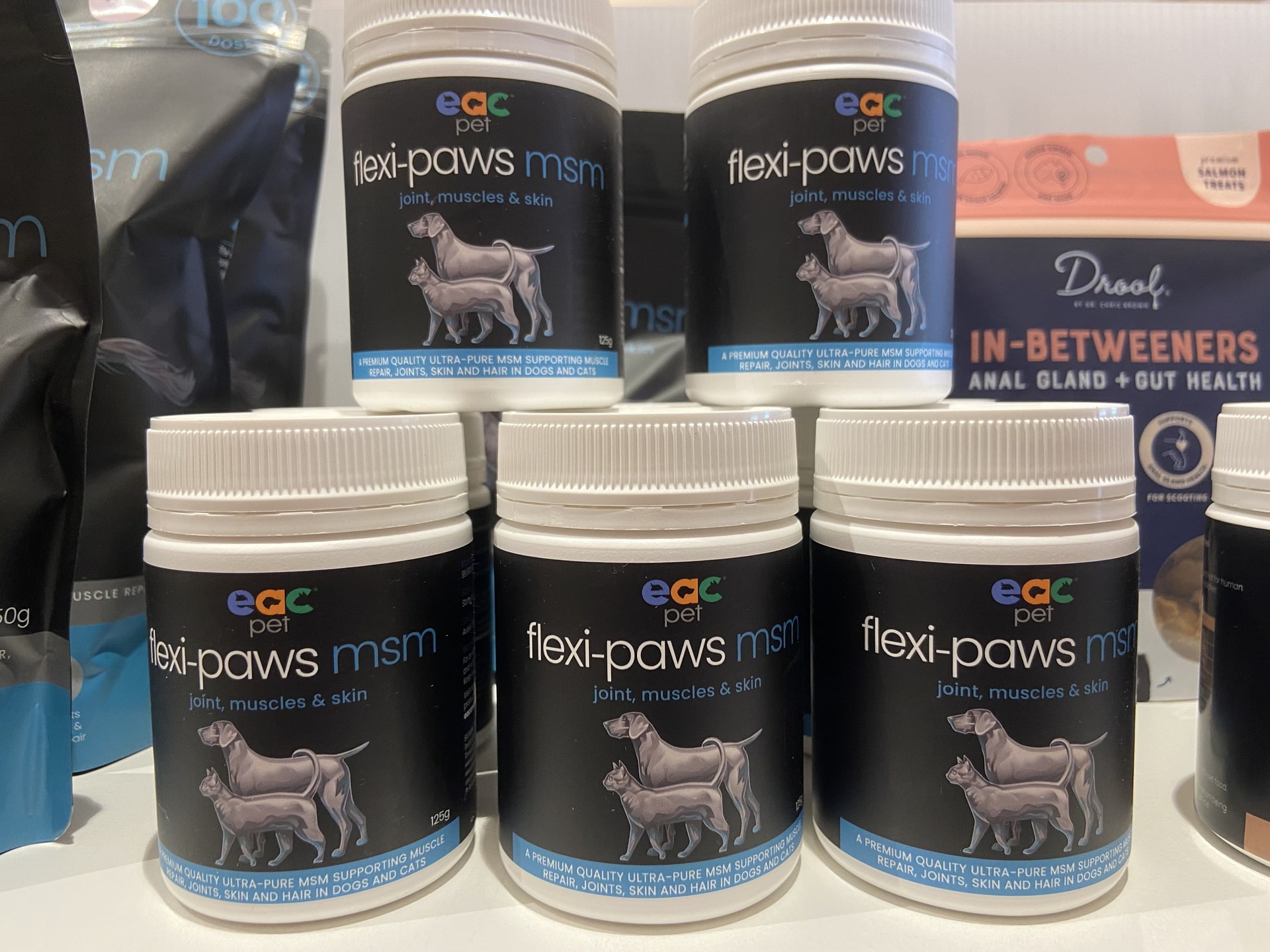 Supplement shelves at For Pets Sake.